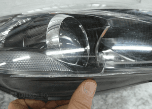 Volvo XC40 xenon lampa przód prawa przednia 8