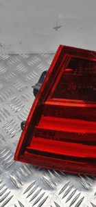 Bmw F30 lampa prawa tylna w błotnik 7259894 4