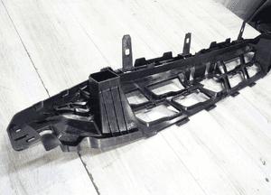 A3 8Y0 s-line wzmocnienie grila 8Y0853949E lift 8