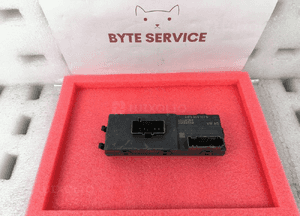 Audi OE Moduł Sterownik klapy bagażnika 8W5959107B 1