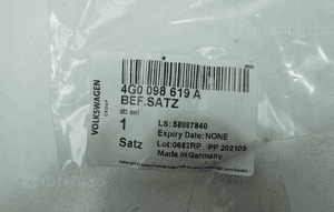 Zestaw śrub mocowań drzwi audi A6 C7 4G0 2