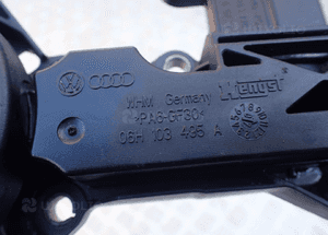 Oddzielacz oleju audi A4 A5 A6 vw 06H103495A dostępne 2 sztuki 3