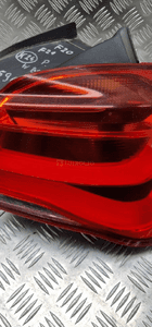BMW F20 F21 LAMPA PRAWA TYŁ TYLNA W BŁOTNIK 7359018 6