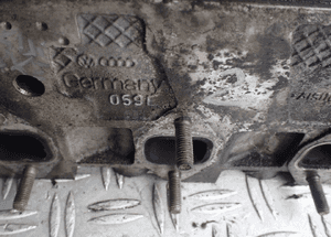 Głowica prawa audi A6 C5 2.5TDI 6