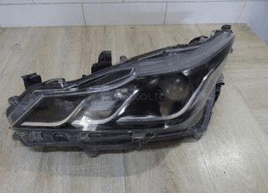 Lampa lewa corolla E21 sedan 81150-02t31 1