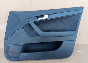 Boczek tapicerka drzwi prawy przód Audi A3 8P 5D 8P4867106 1