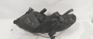 Przod przednia lampa prawa opel zafira b 4