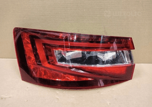 LAMPA LEWA TYLNA LEWY TYŁ SKODA SUPERB III 3 3V5 SEDAN LED 15-19 1