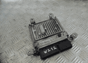 MERCEDES KOMPUTER SILNIKA A6519005301 A6519013301 A6519005301