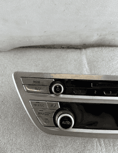 Panel radia klimatyzacji bmw 7 G11 G12 6834362 fv 2
