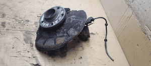 Zwrotnica lewy przód przednia lewa Skoda Roomster 1.4 TDI 3