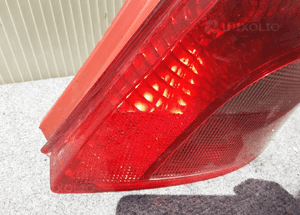 Toyota yaris ii 2 lampa tył tylna prawa oryginał wysyłka! 2