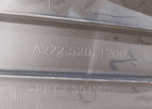 MERCEDES S W222 Osłona dolna Prawa Trójkąt - 15560 3