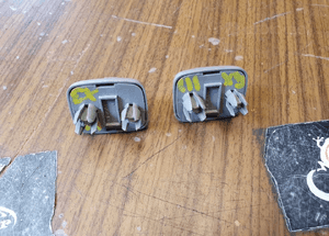 Uchwyt 8E0857563 Mocowanie Słonecznik Haczyk Podsufitka PlatinHell Aqua Osłona Słoneczna Daszek AUDI A4 B6 B7 6