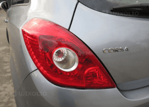 Lampa tylna tył lewa opel corsa d 3D 2006-2011 4