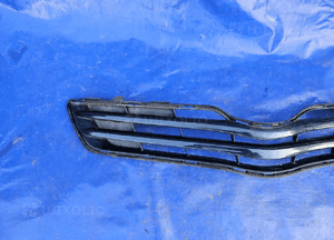 Toyota Verso 09-12 grill atrapa 1H2 3