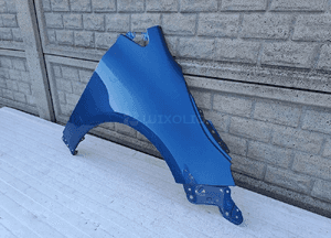Corolla hb E21 E210 xii 19-24 błotnik prawy 2