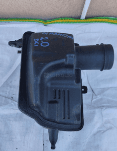 Obudowa filtra powietrza nissan qashqai J10 2.0 dci 1022318S01 1