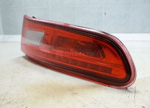 Alfa romeo gulietta lampa tylna tył prawa w klape 4