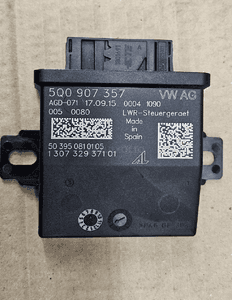 VW Passat B8 moduł sterownik świateł 5Q0907357