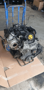 Silnik słupek blok silnika jedna turbina Renault Trafic III Vivaro B 1.6 DCI R9M R9M413 R9M 413 R9MH413 14