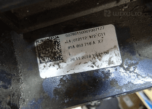 Listwa błotnika prawy przód audi Q2 81A 81A853718A 9