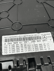 Licznik zegary mercedes c W205 A2059006733 org fv 6