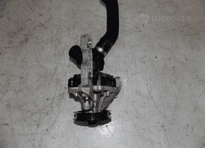Volvo XC40 1.5 plug-in hybrid hybryda pompa wody 32257932 4