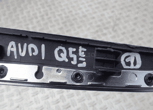 Audi Q5 listwa drzwi prawy przód 8R0867410 3