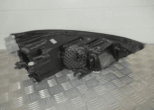 Lampa przód przednia lewa audi A1 lift xenon 2014- 8