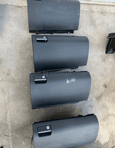 MERCEDES  ml gl 164 schowek pasazera Europa czarny szary 3