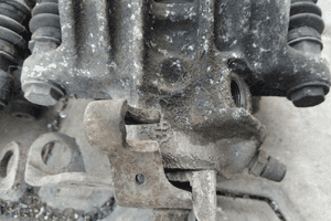 VW Golf IV 4 Audi A3 8L Seat Leon I  zacisk hamulcowy tył tylny prawy lewy 2