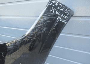 Zderzak przedni przód volvo XC60 ii r-design lift 32234958 2021- 8