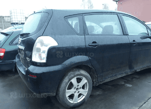 Toyota corolla verso ii 04-07 2.2 D4D chłodnica wody 8