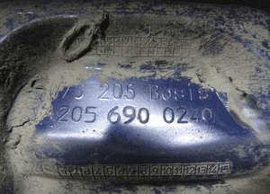Listwa progowa mercedes c-klasa W205 prawa 2056900240 10