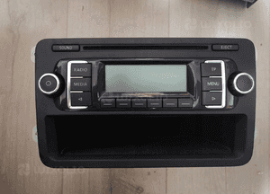 Radio RCD210 Volkswagen Golf 1K1057156X 1
