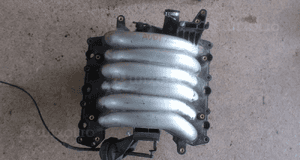Kolektor ssacy audi 2.4 V6 lift bdv 078133151DP