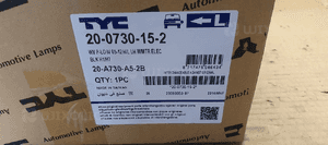 Lampa lewy przód przednia lewa VW Polo IV 9N Nowa TYC 20-0730-15-2 10