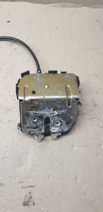 Zamek klapy bagażnika Ford Focus kombi MK1 YS4A-43102-BD 3