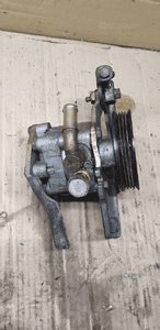 Pompa wspomagania kierownicy Nissan Almera 1.5 16V 812955110 49110 BU500 1