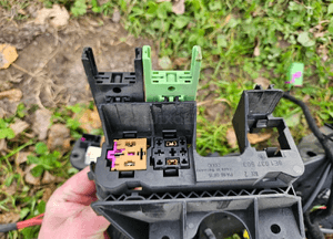 Wiazka Instalacja Wnetrza Europa 1.9 TDI DIESEL Audi A4 B6 Kombi Manual 9