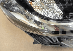 Lampa prawa prawy full led toyota hilux viii 8 15- 2