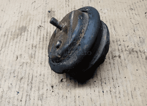 Łapa poduszka silnika lewa BMW 3 E36 1139883 1