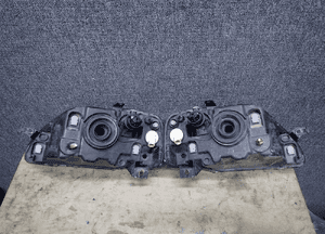 Lampa lampy przód dacia logan 04-08 2