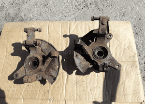 Mazda 626 GE  MX-6 Xedos 6 Probe  2.0 2.5V6 Zwrotnica piasta lewa prawa przód 2