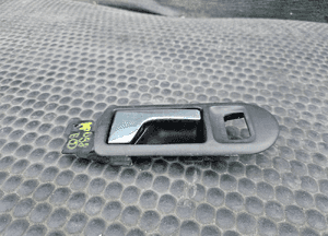 Klamka Wewnetrzna Glosnik Drzwi Oslona Kratka Maskownica Głosnika VW Golf IV 4 Passat B5 12