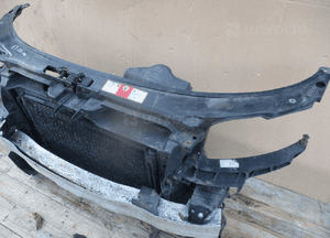 Pas przedni wzmocnienie chłodnice audi A3 8P 1.9 tdi 04-08 3