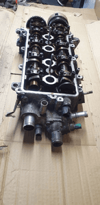 Głowica kompletna Toyota Yaris 1.0 16V 3