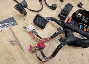 Wiazka 8E1971074JC Instalacja Silnika 2.0 TDI BRD Europa Manual Audi A4 B7 8