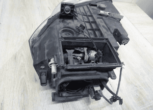 Lampa przód  XENON skret 3C0941752D VW PASSAT B6 8